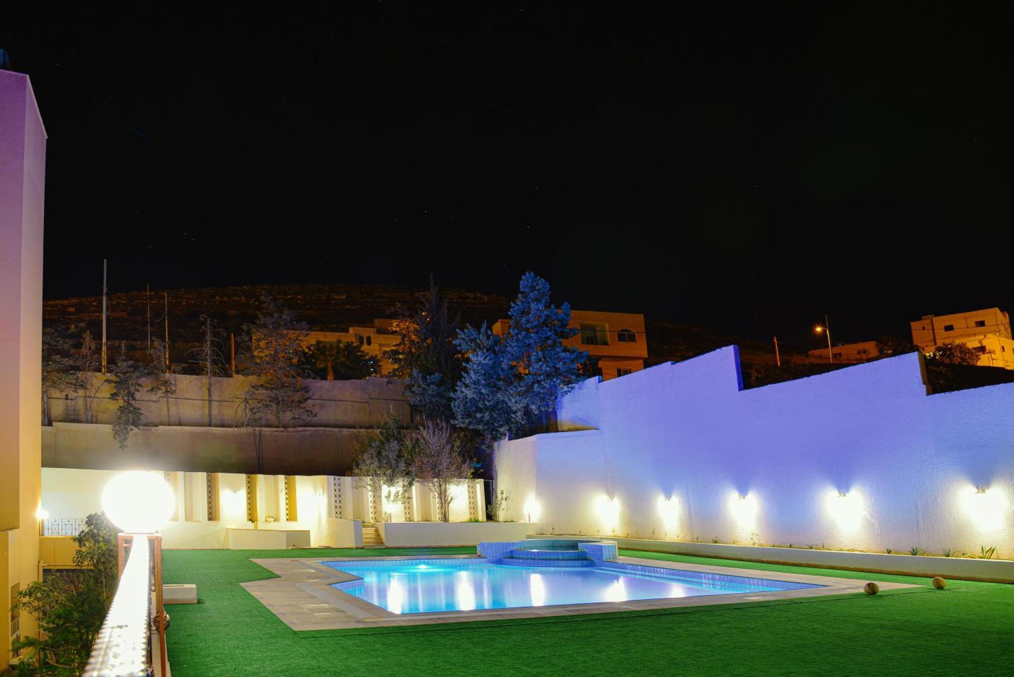 Petra Castle Hotel Ουάντι Μούσα Εξωτερικό φωτογραφία