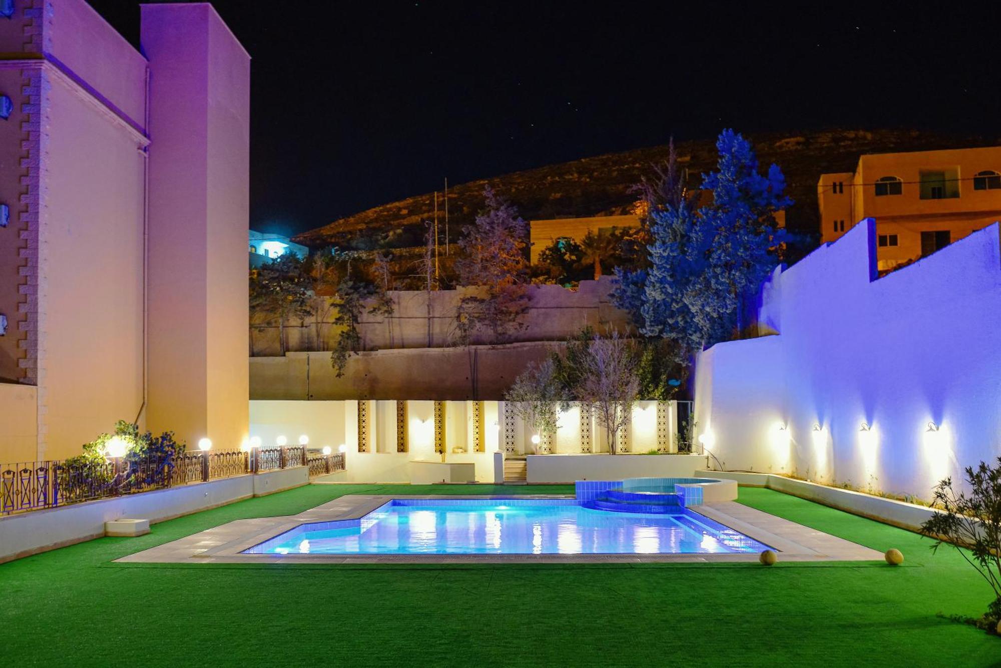 Petra Castle Hotel Ουάντι Μούσα Εξωτερικό φωτογραφία